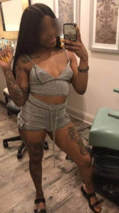 rencontre black - Schœlcher - Femme métisse hot à Schœlcher cherche un massage avec finition
