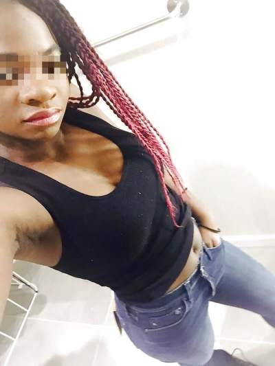 rencontre black - Antibes - Femme métisse cherche homme ouvert à l&rsquo;aventure swinger à Antibes