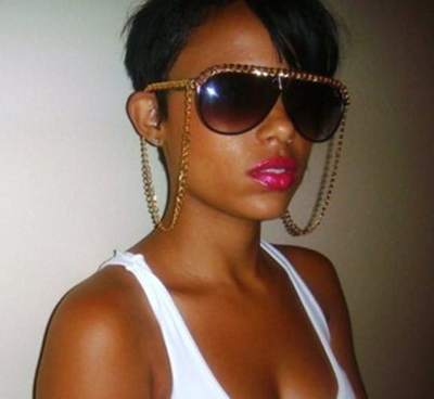 rencontre black - Rennes - Dominatrice noire à Rennes cherche homme à qui parler vrai — rencontre femme black coquine