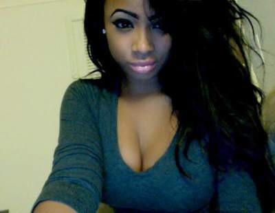 rencontre black - Chalon-sur-Saône - Sofia, 28 ans, invite un couple sur Chalon via tchat black gratuit
