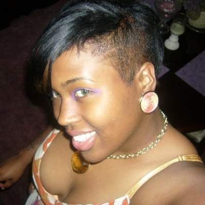 rencontre black - Koungou - Étudiante chaude à Koungou cherche flirt érotique via tchat black gratuit